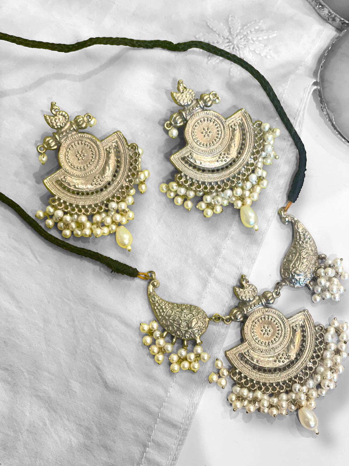 Antique Pearl Set