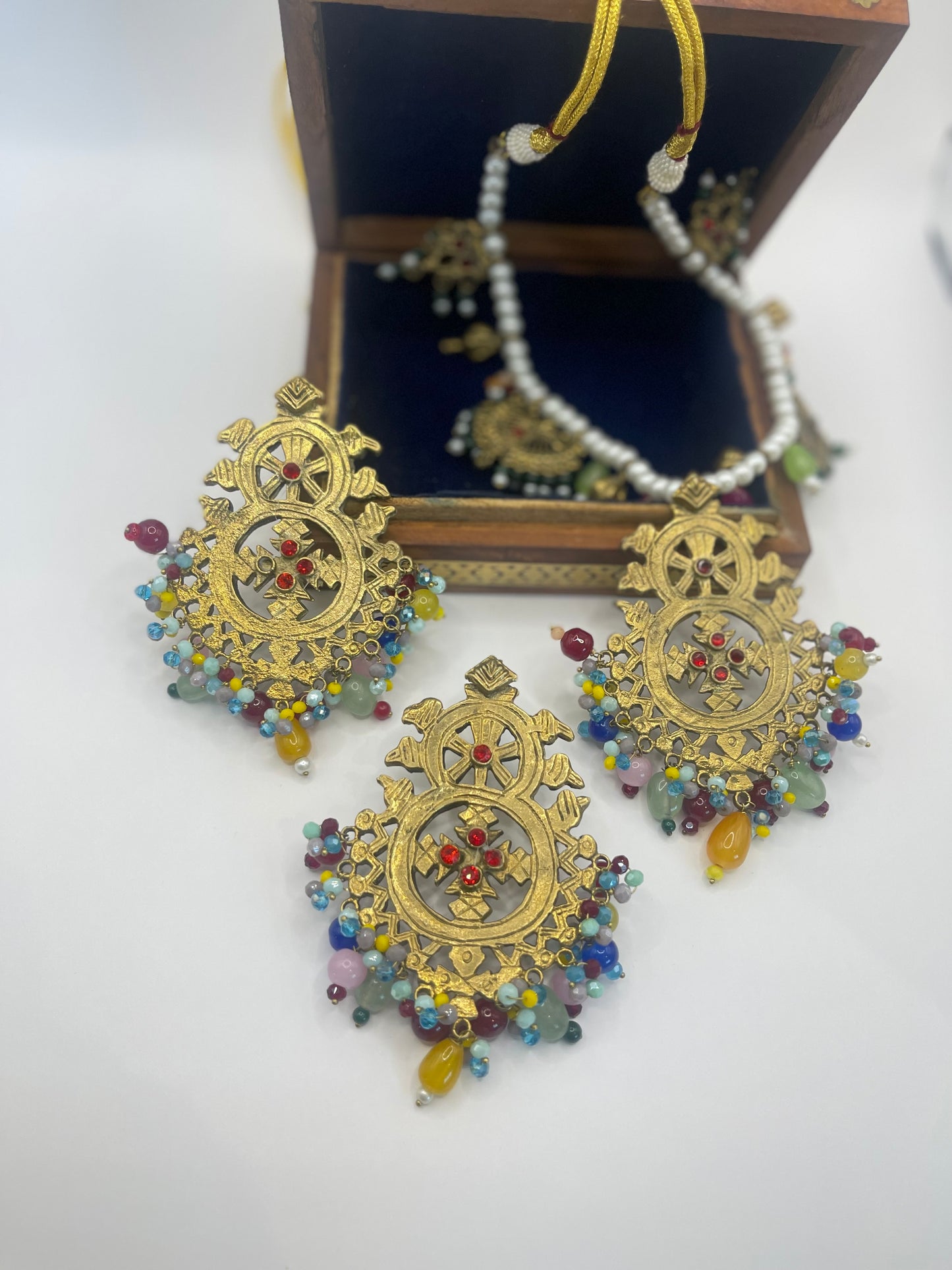 Royal Gold Toned Multicolor Beaded Jewelry Set