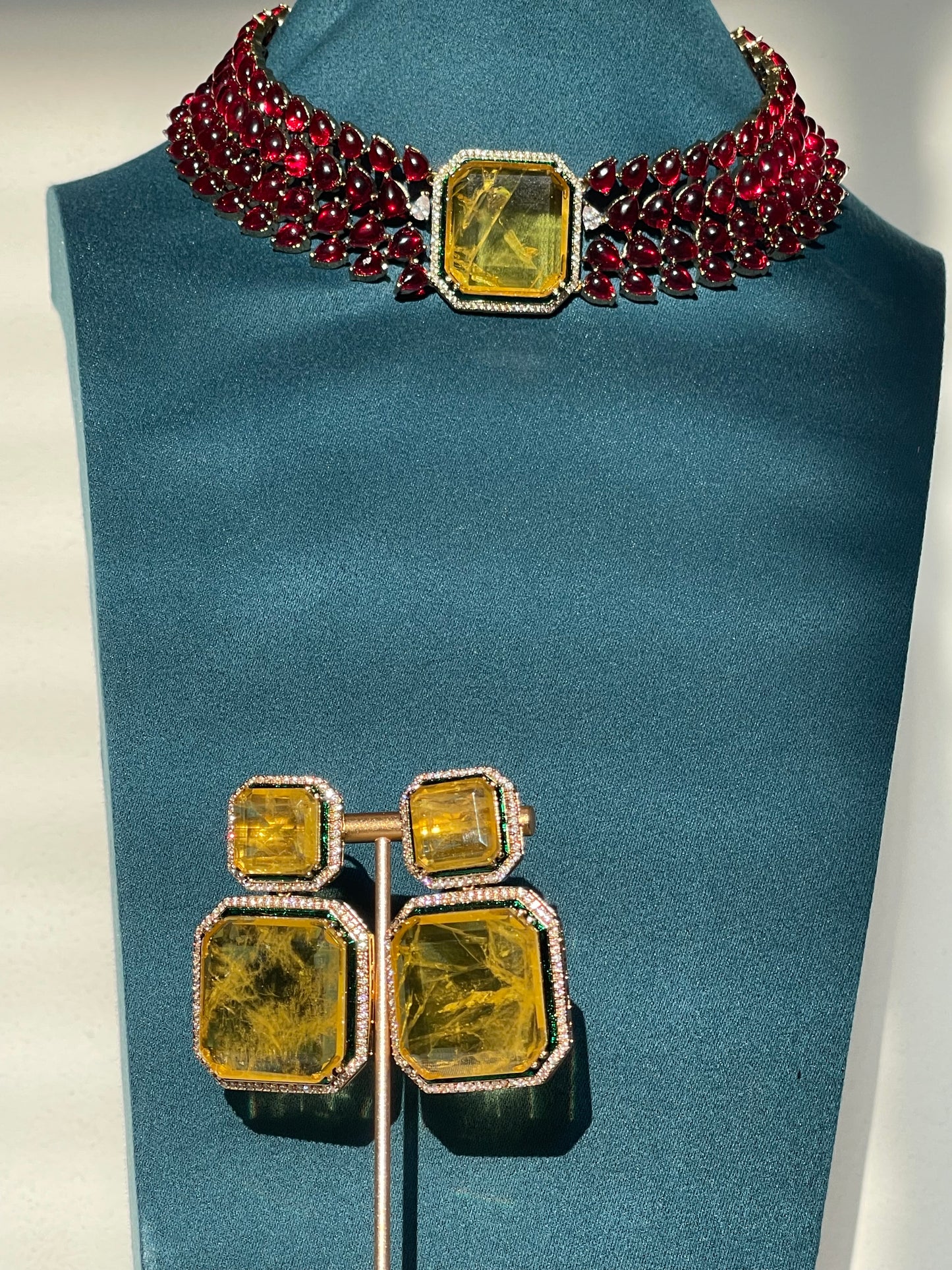 Zareen Noor Set