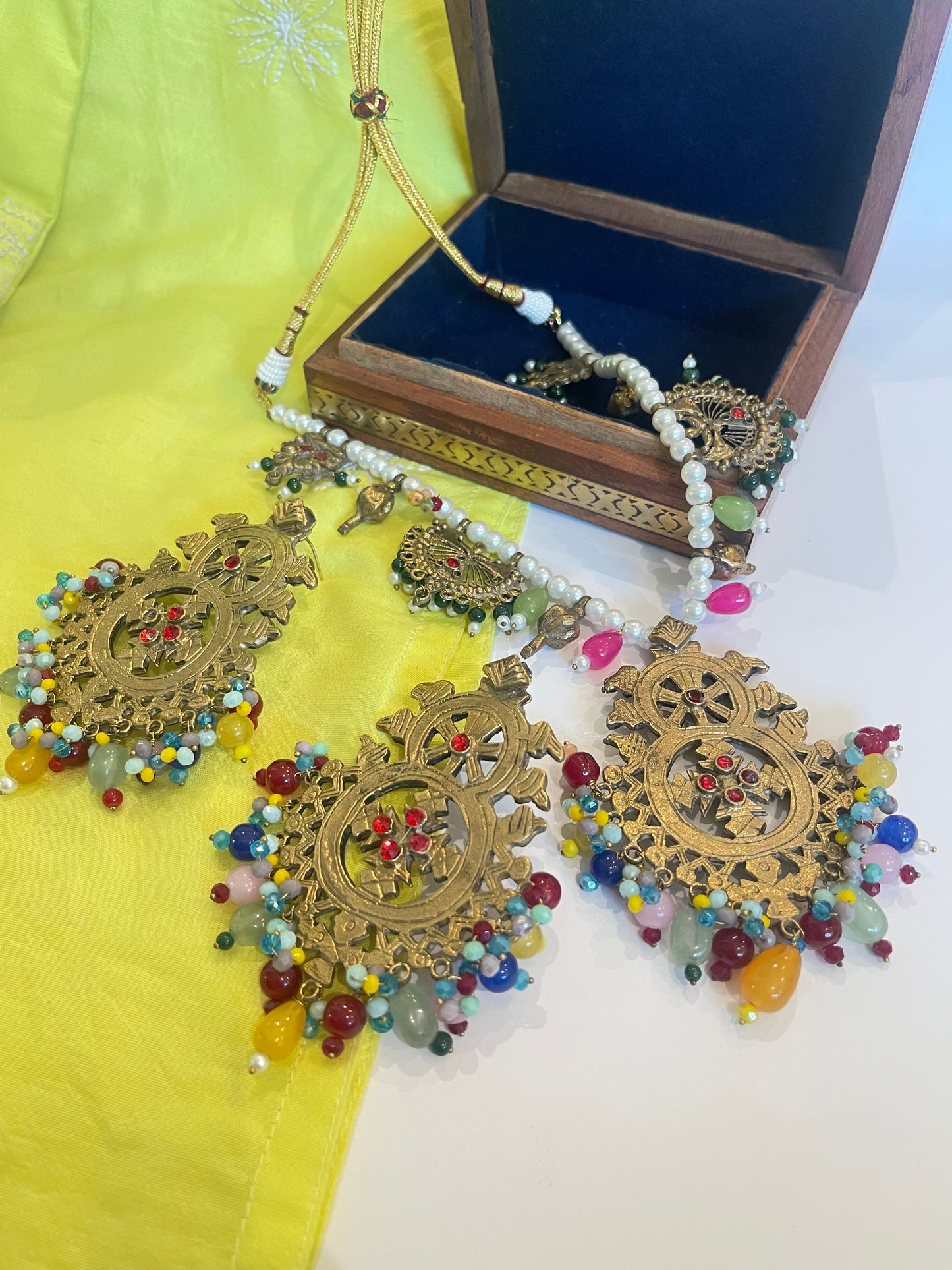 Royal Gold Toned Multicolor Beaded Jewelry Set