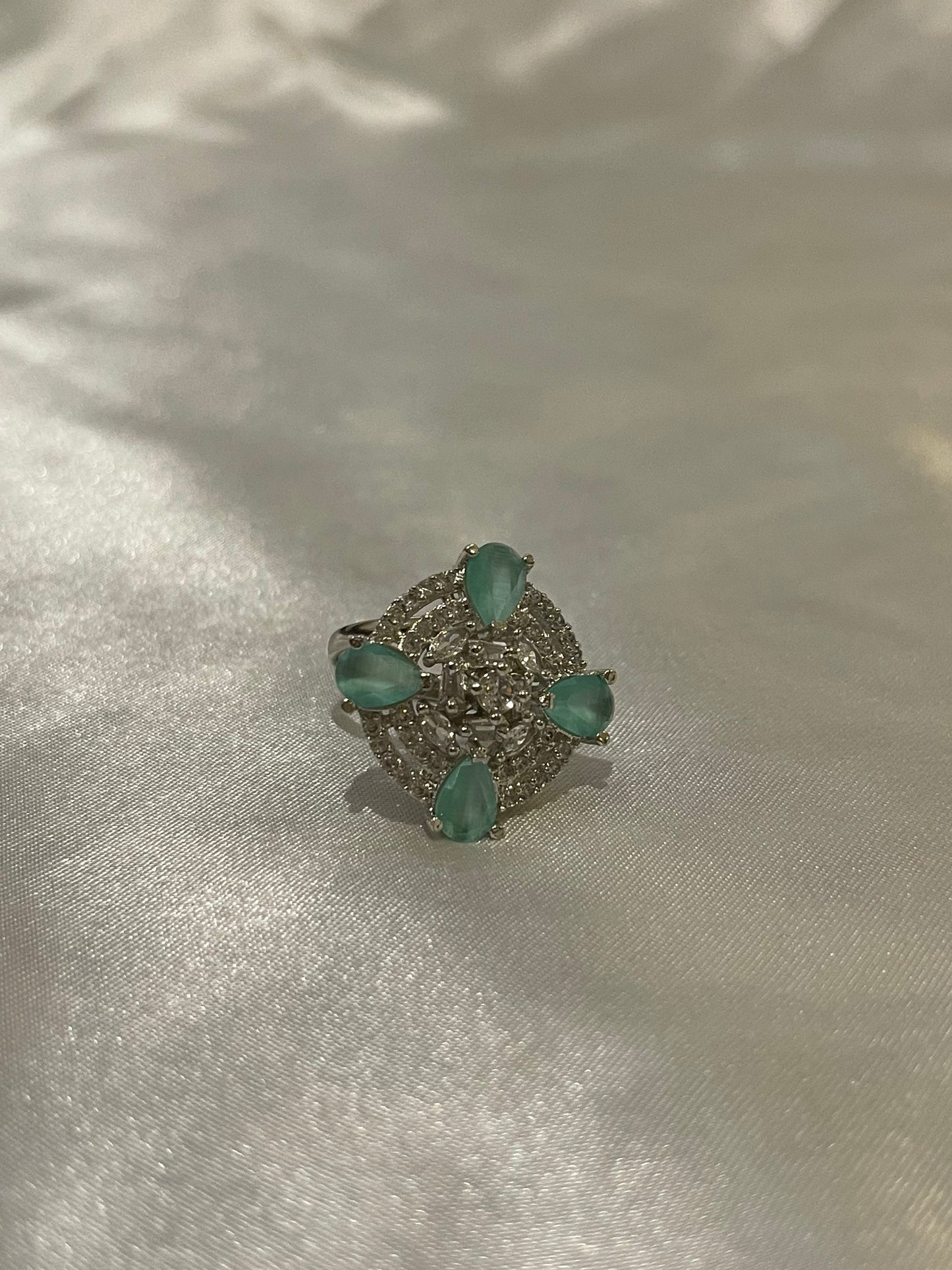 Hiba Ring