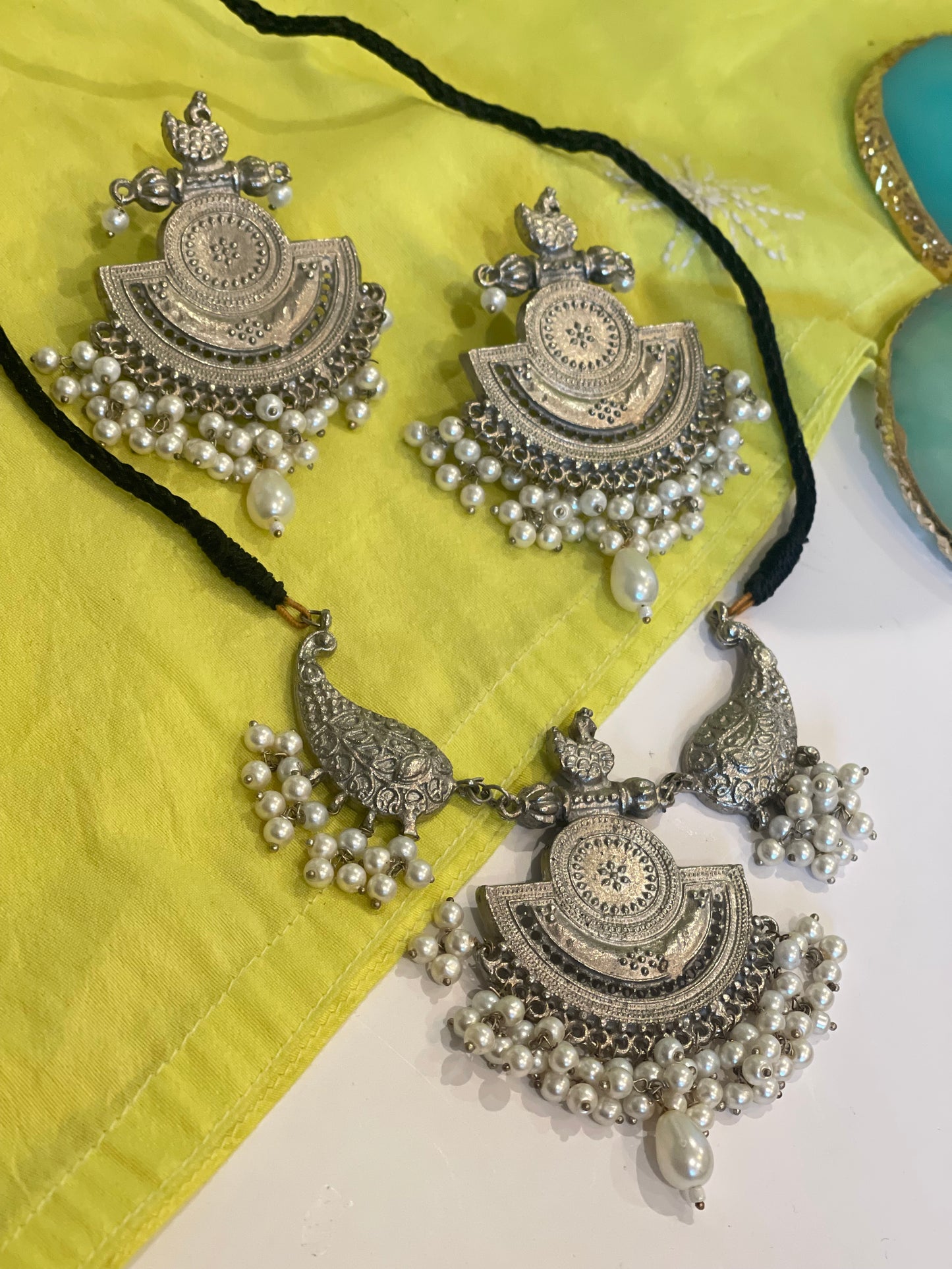 Antique Pearl Set