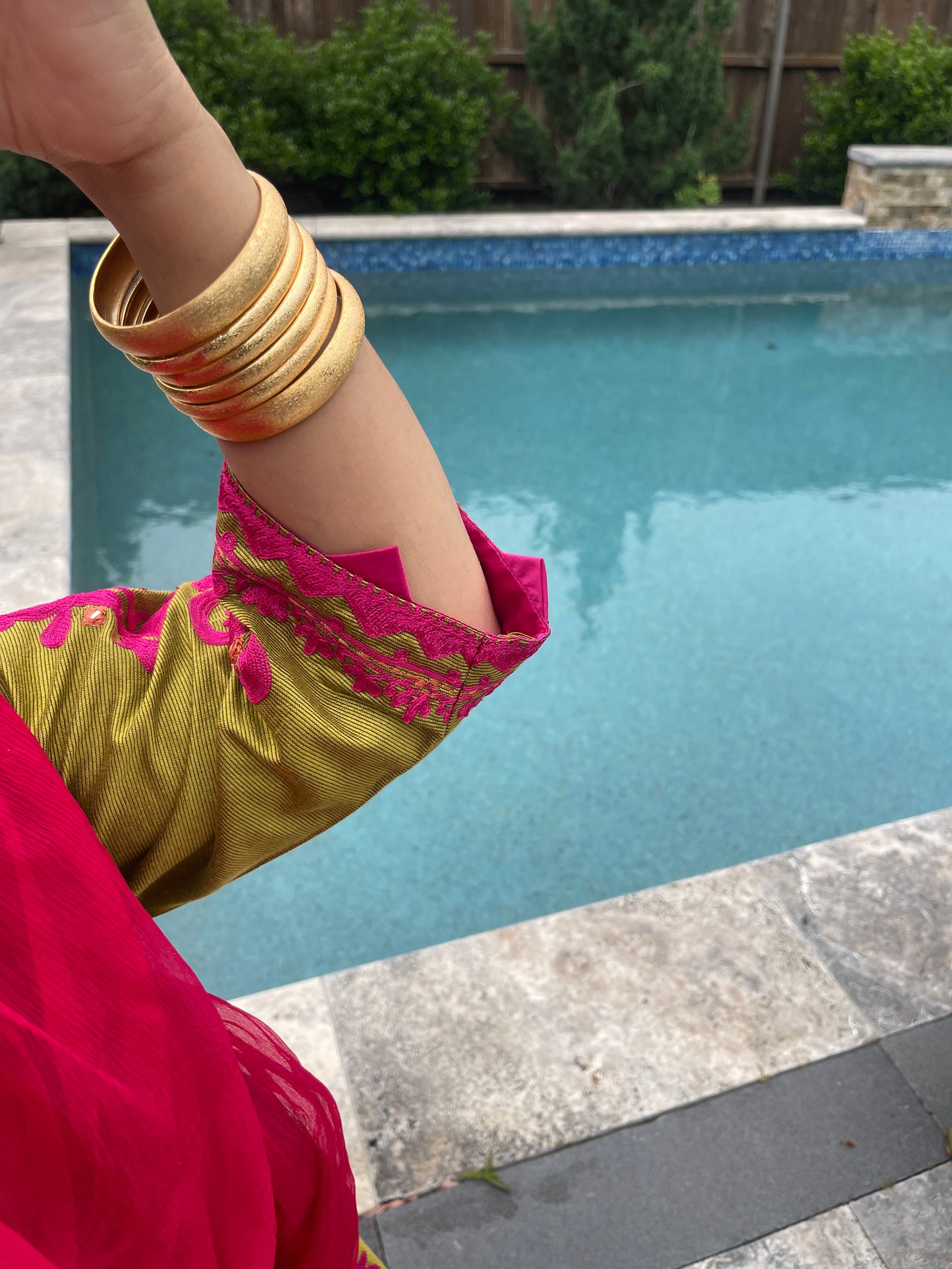 Ulfat Gold Bangles set