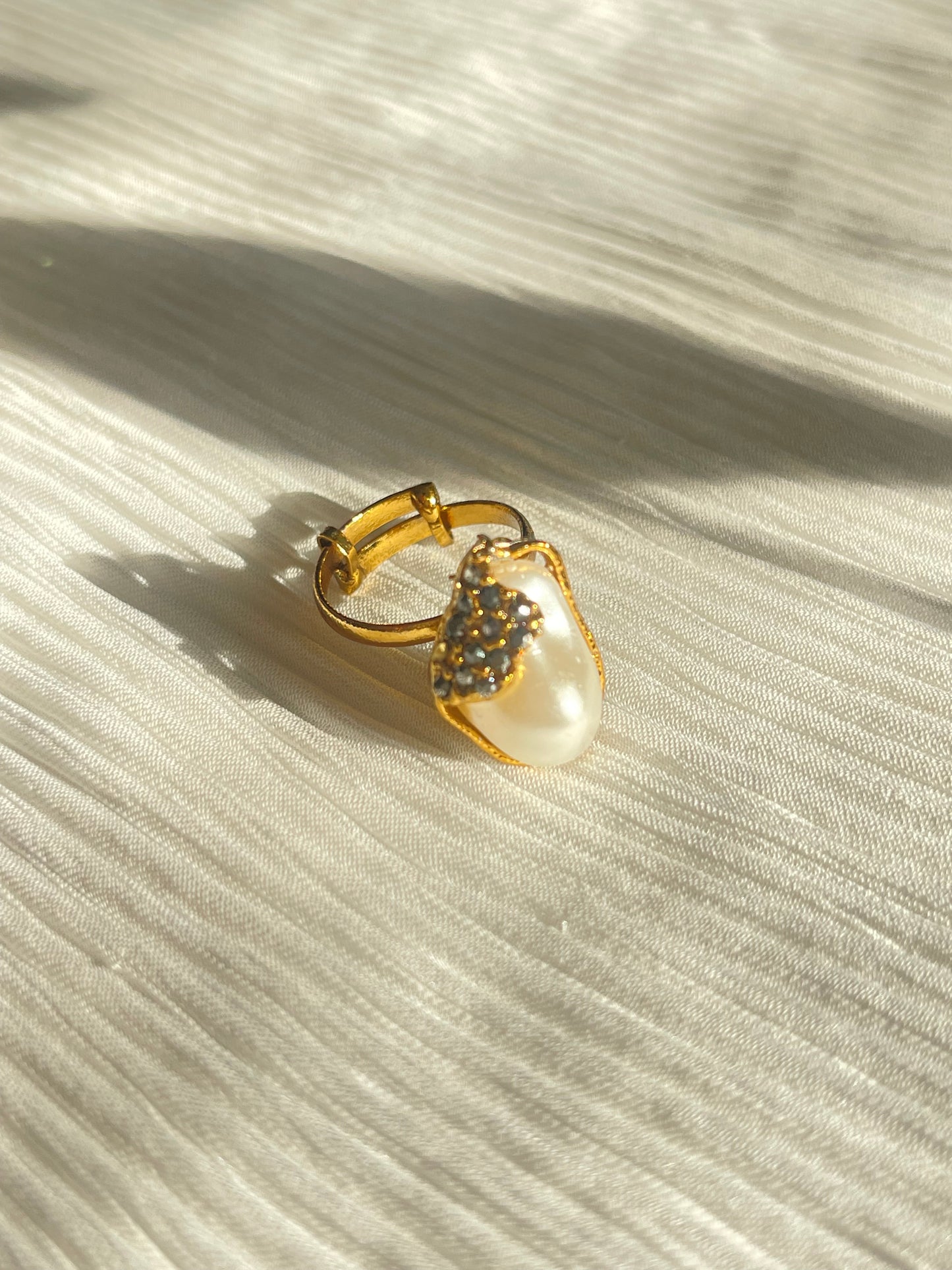 The Pearl and Emerald Affair