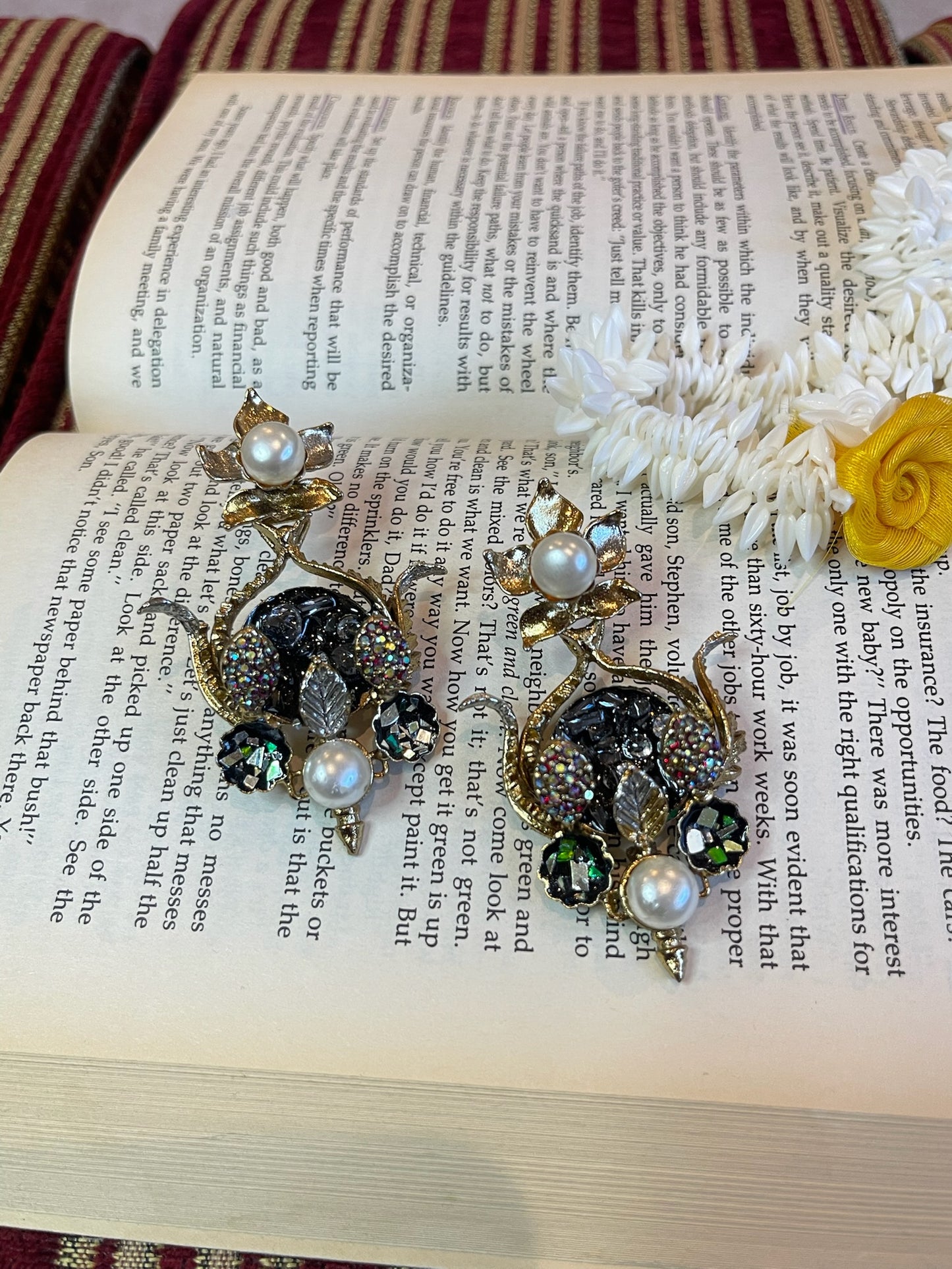 Mehrunisa Jhumkay – A Royal Emblem of Eid Elegance