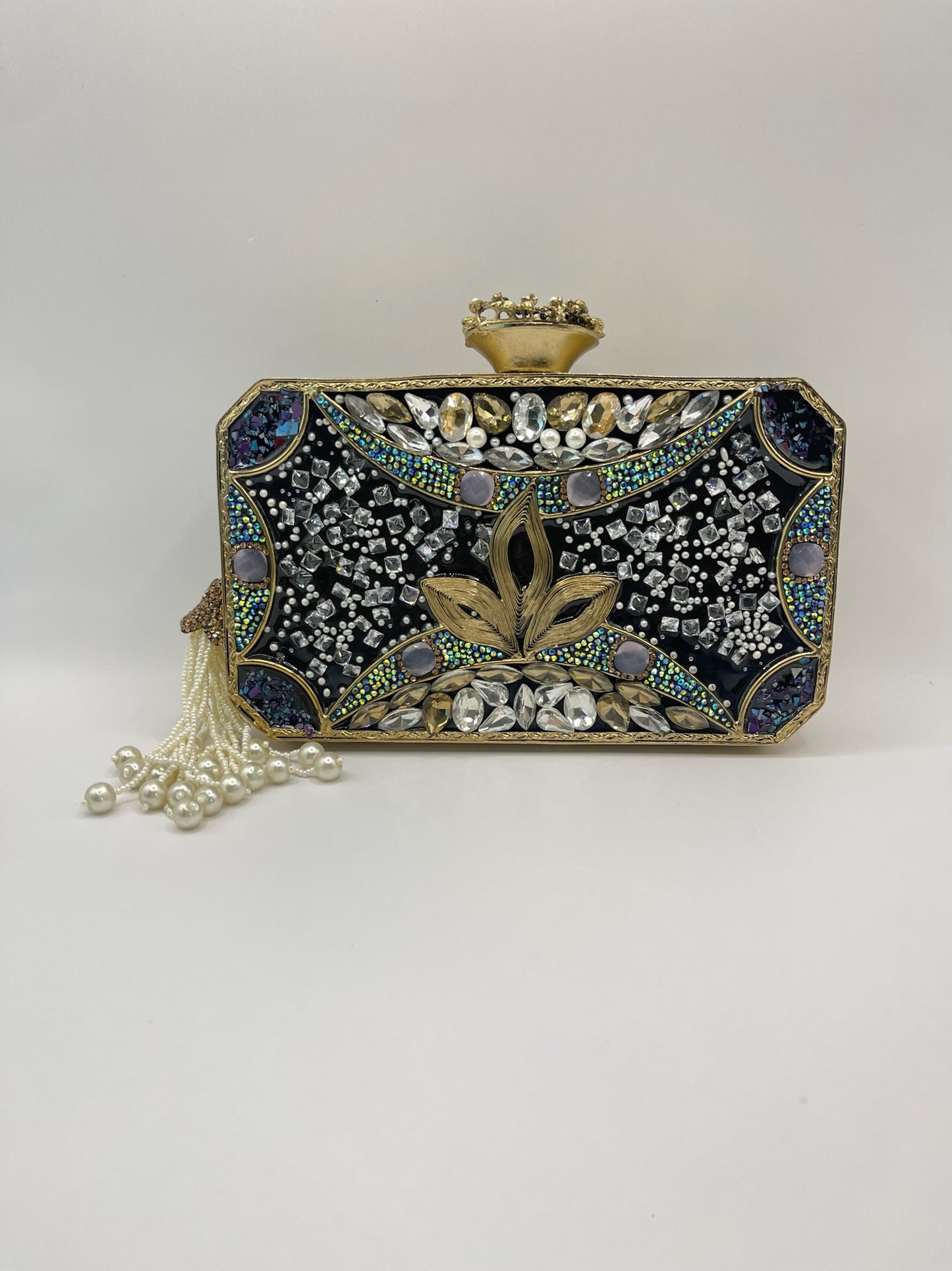 Ethereal Pearl Noir Clutch