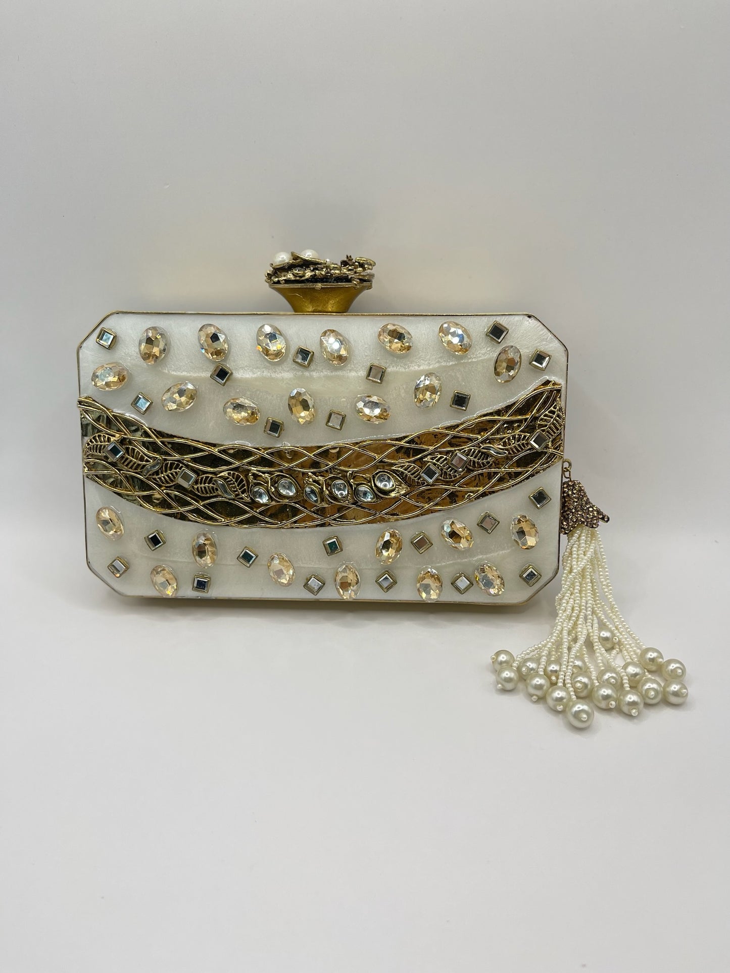 Ethereal Pearl Noir Clutch