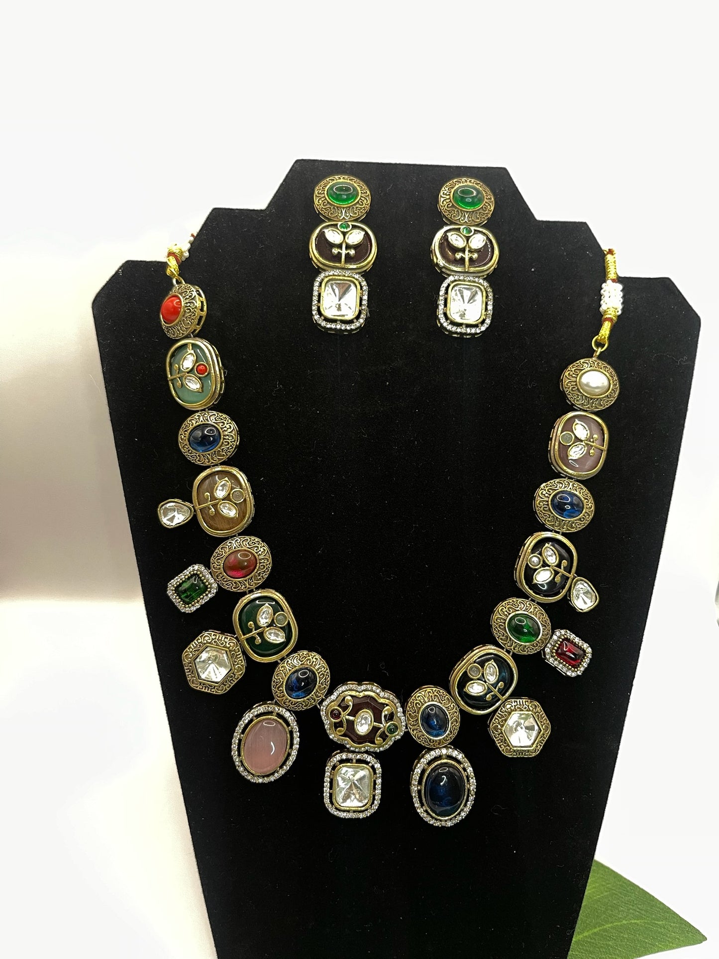 Regal Multistone Kundan Set