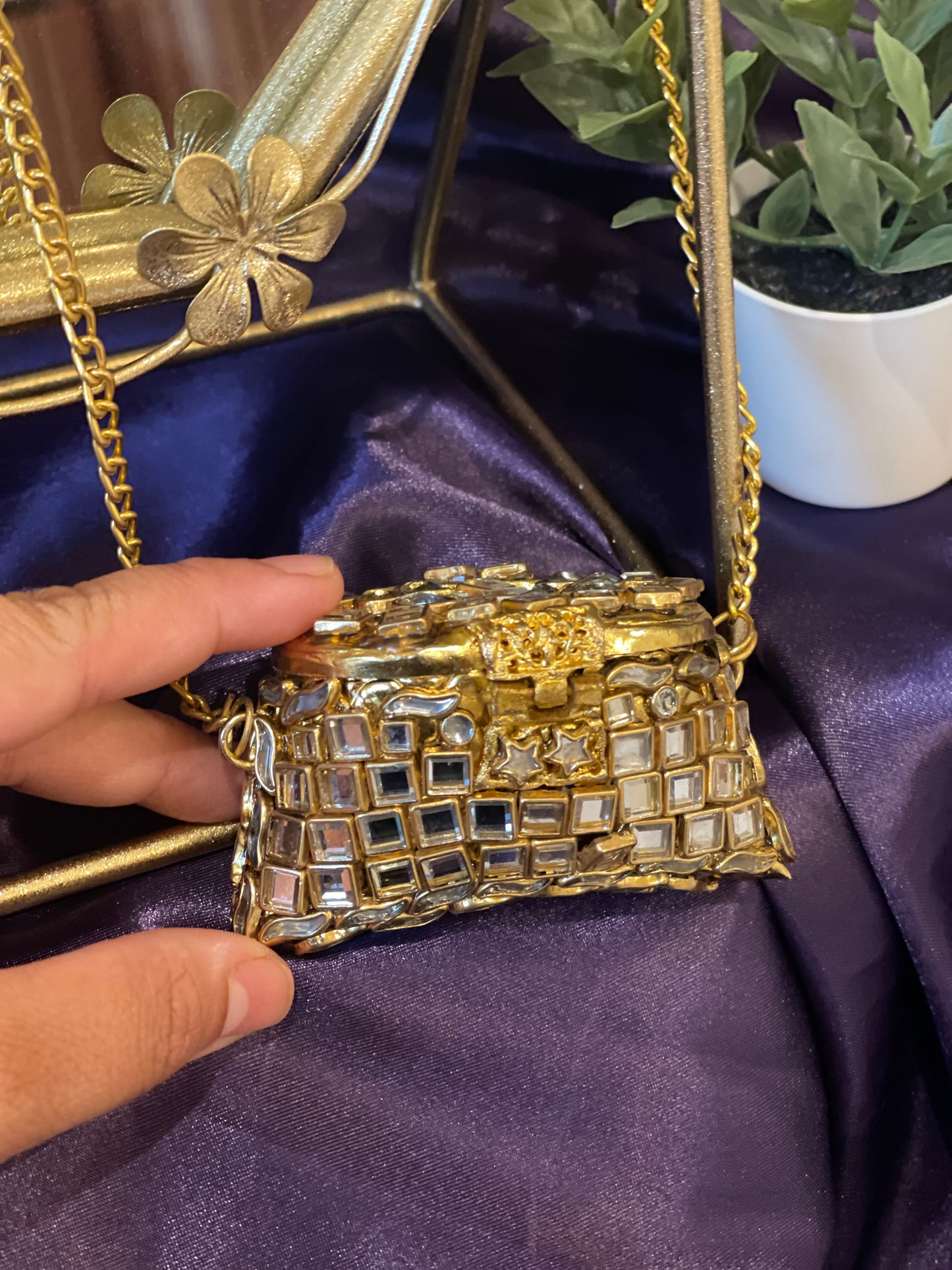 Kundan Pandaan Micro Clutch