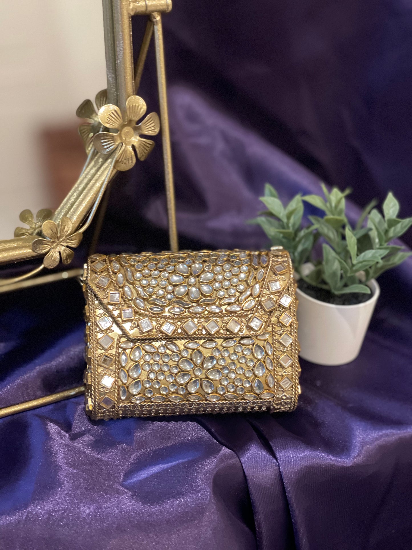 Kundan Batwa (mini)