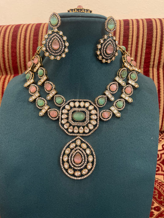 Noor-E-Sahar Necklace Set
