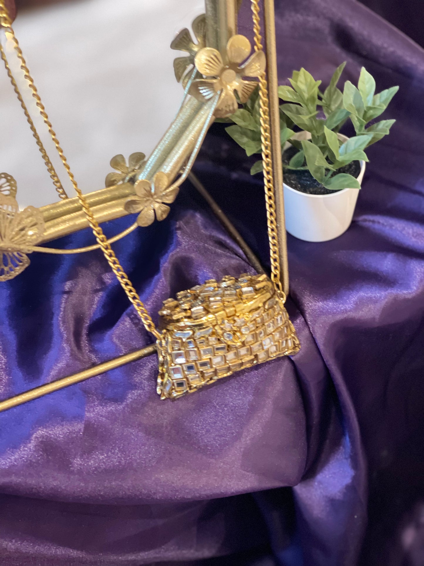 Kundan Pandaan Micro Clutch