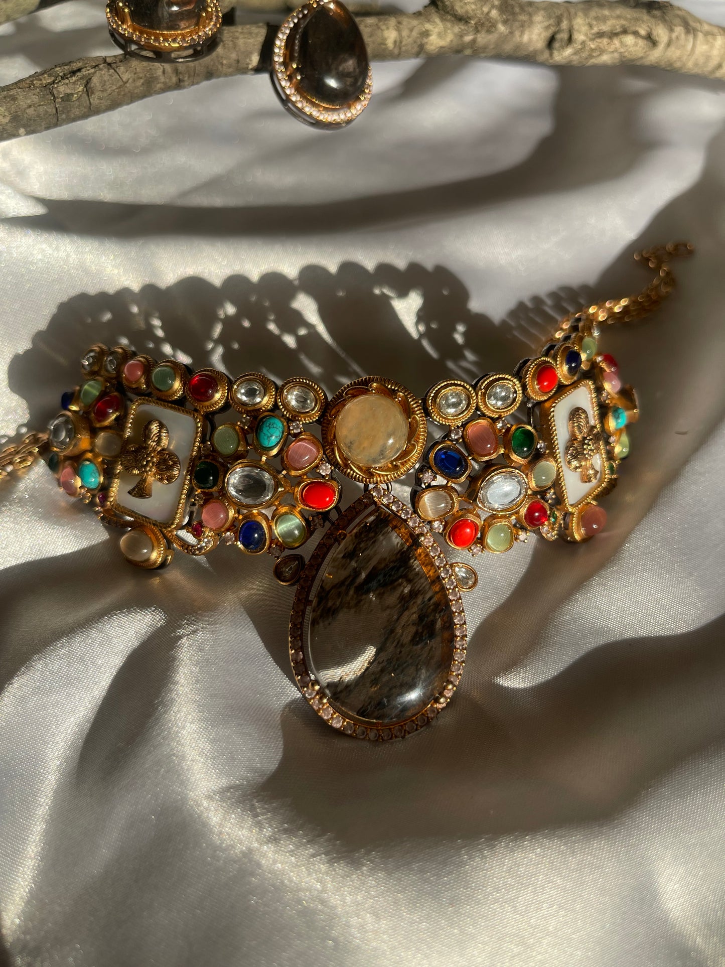 Royal Choker