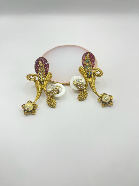 Lotus Bloom Pearl Chandbalis